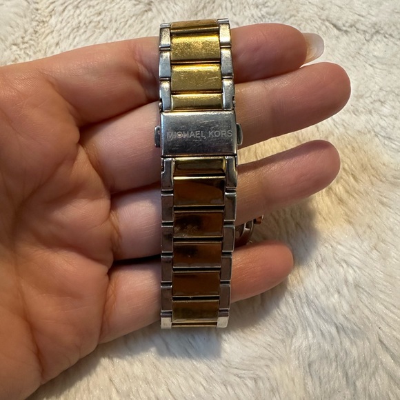 Michael Kors Silver and Gold Plated Watch - Picture 4 of 5